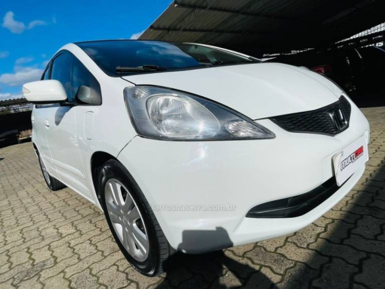 HONDA - FIT - 2012/2012 - Branca - R$ 47.900,00
