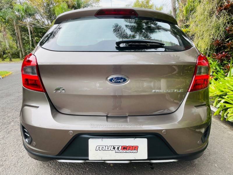 FORD - KA - 2020/2021 - Cinza - R$ 55.900,00
