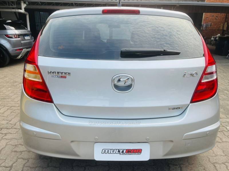 HYUNDAI - I30 - 2012/2012 - Cinza - R$ 45.900,00