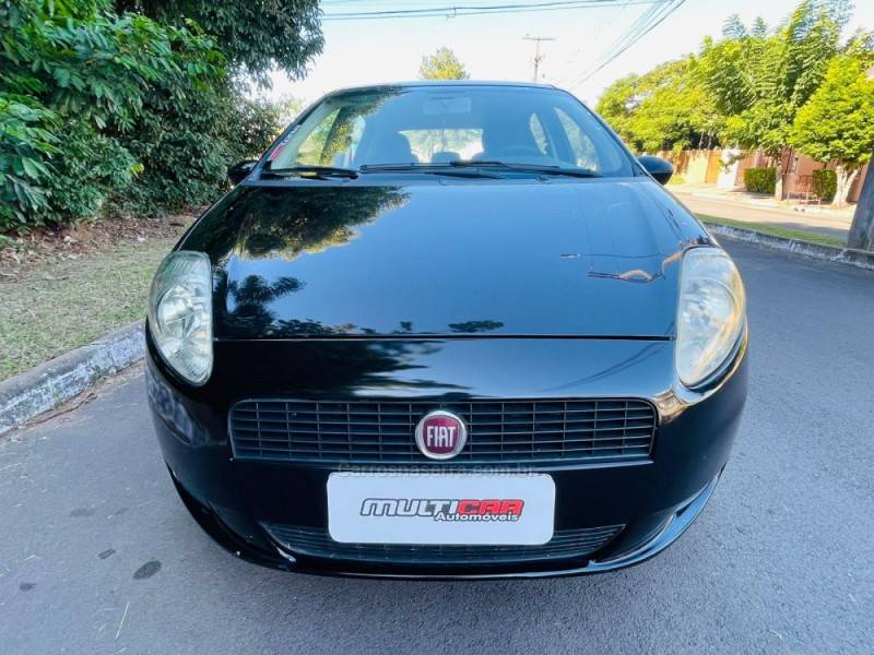 FIAT - PUNTO - 2010/2010 - Preta - R$ 31.900,00