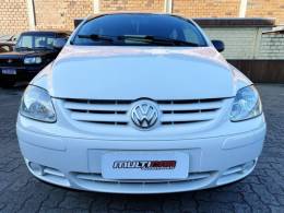 VOLKSWAGEN - FOX - 2005/2006 - Branca - R$ 21.900,00