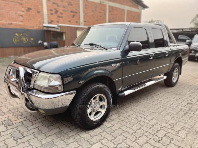 FORD - RANGER - 2002/2002 - Prata - R$ 55.900,00