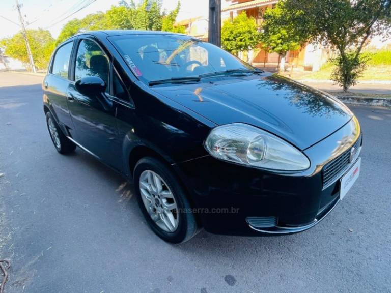FIAT - PUNTO - 2010/2010 - Preta - R$ 31.900,00