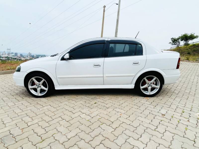 CHEVROLET - ASTRA - 1999/1999 - Branca - R$ 21.900,00