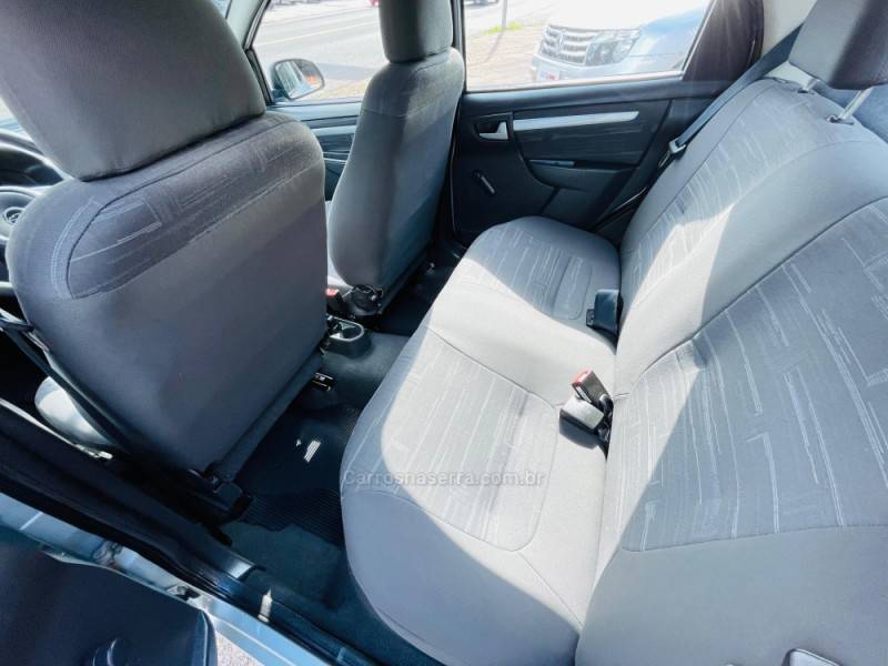 CHEVROLET - PRISMA - 2010/2010 - Cinza - R$ 31.900,00