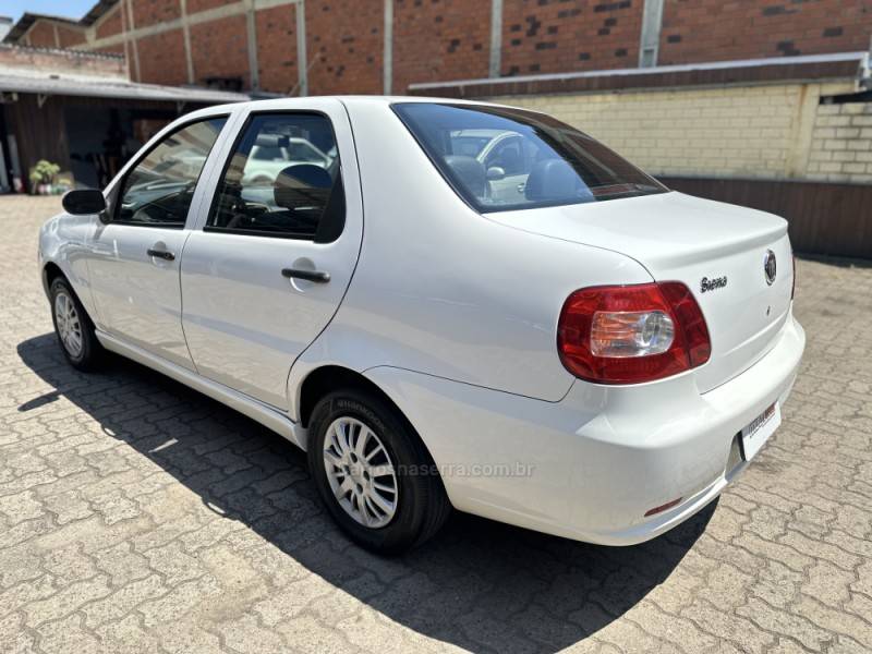 FIAT - SIENA - 2008/2009 - Branca - R$ 26.900,00