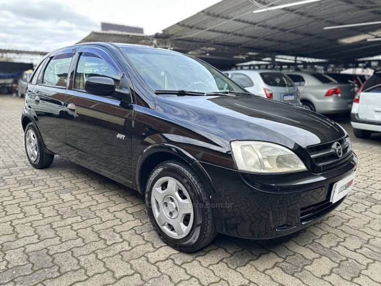 CHEVROLET - CORSA - 2006/2007 - Preta - R$ 21.900,00