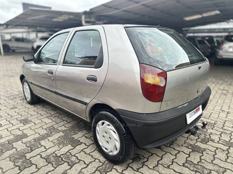 FIAT - PALIO - 1999/1999 - Cinza - R$ 12.900,00
