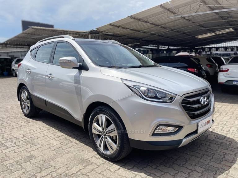 HYUNDAI - IX35 - 2016/2016 - Prata - R$ 99.900,00