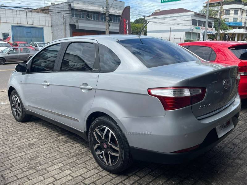 FIAT - SIENA - 2012/2013 - Cinza - R$ 37.900,00